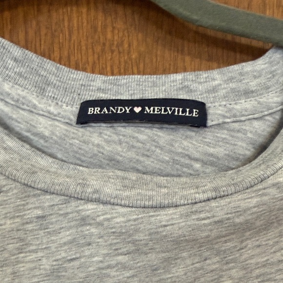 Brandy Melville Light Gray Short Sleeve Tee - Picture 2 of 3